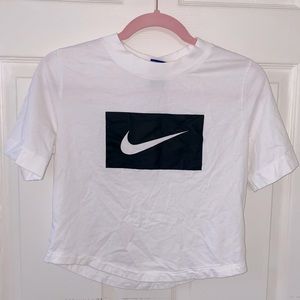 Nike Crop Top T-Shirt Size S